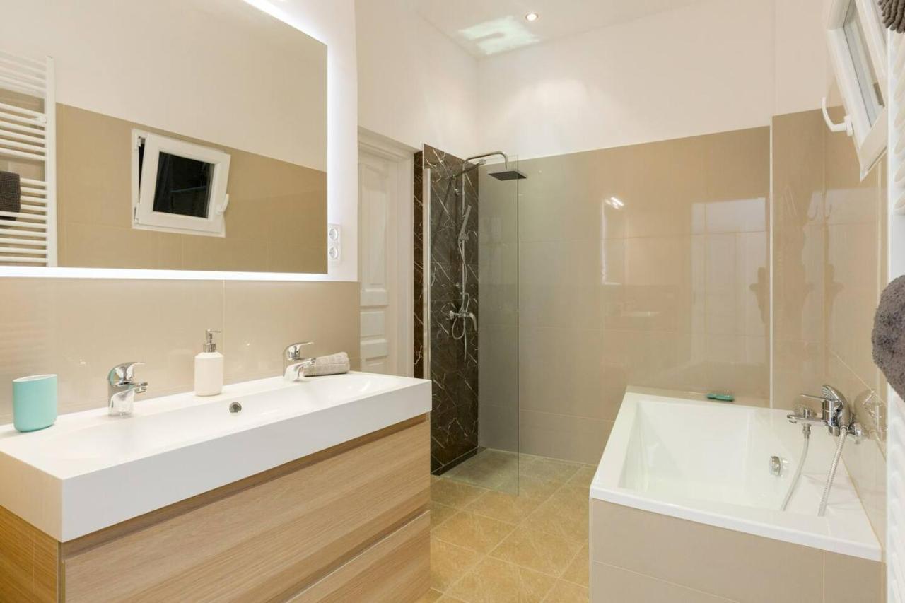 Kresz Geza 29 Westend Station 2 Bedrooms+Living Ac Budapest Ngoại thất bức ảnh