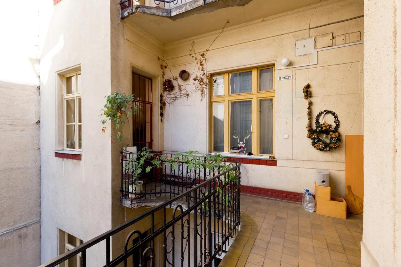 Kresz Geza 29 Westend Station 2 Bedrooms+Living Ac Budapest Ngoại thất bức ảnh