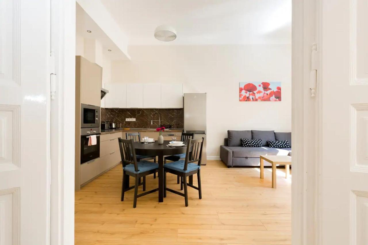 Kresz Geza 29 Westend Station 2 Bedrooms+Living Ac Budapest Ngoại thất bức ảnh